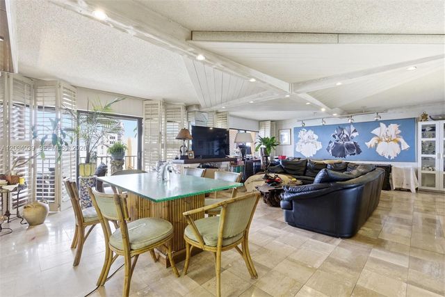 1800 NE 114th Street 1505, Miami, FL 33181