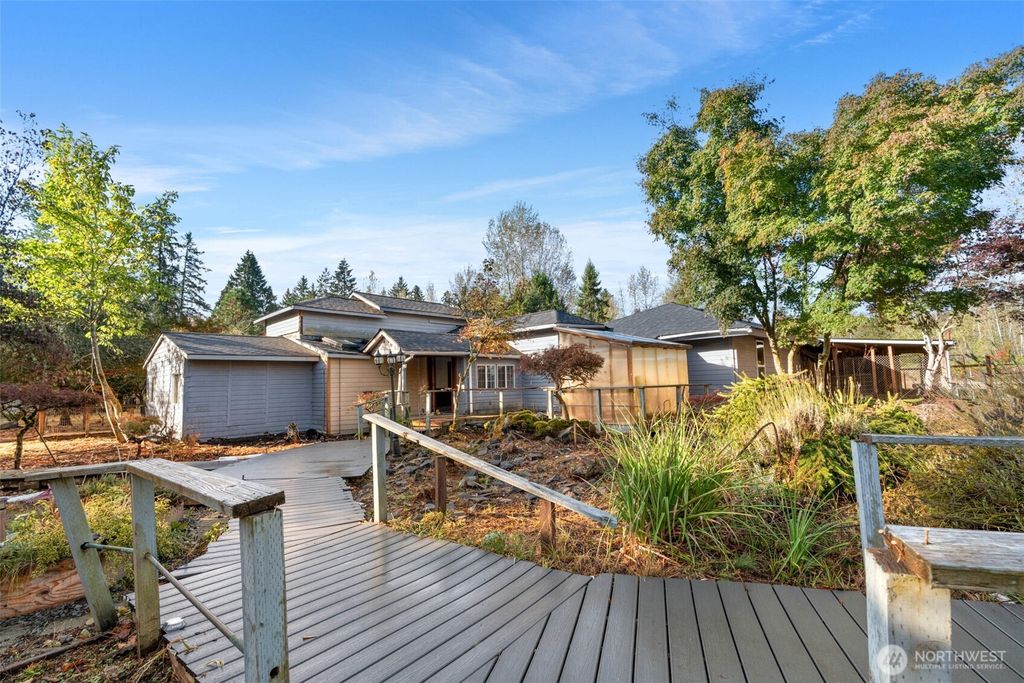 19718 122nd Avenue E, Graham, WA 98338