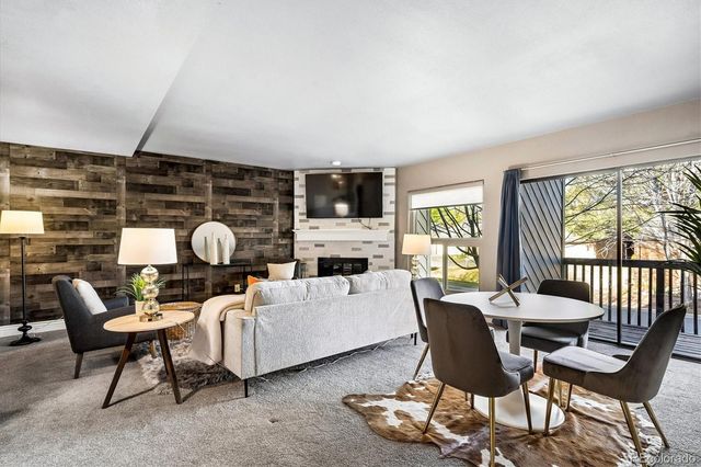 6305 W 6th Avenue D10, Lakewood, CO 80214