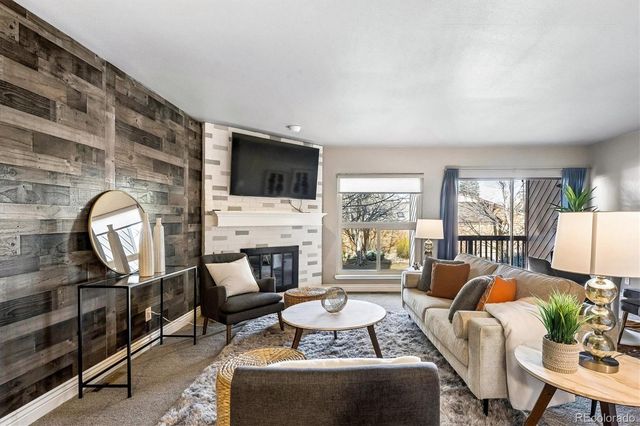 6305 W 6th Avenue D10, Lakewood, CO 80214