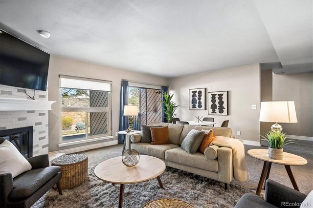 6305 W 6th Avenue D10, Lakewood, CO 80214