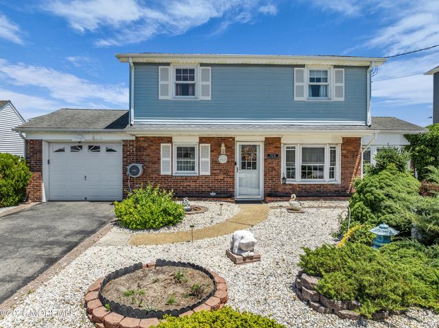 318 Silver Bay Road, Toms River, NJ 08753