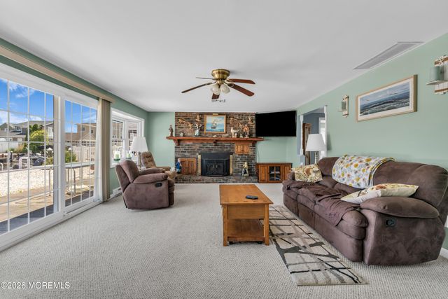 318 Silver Bay Road, Toms River, NJ 08753