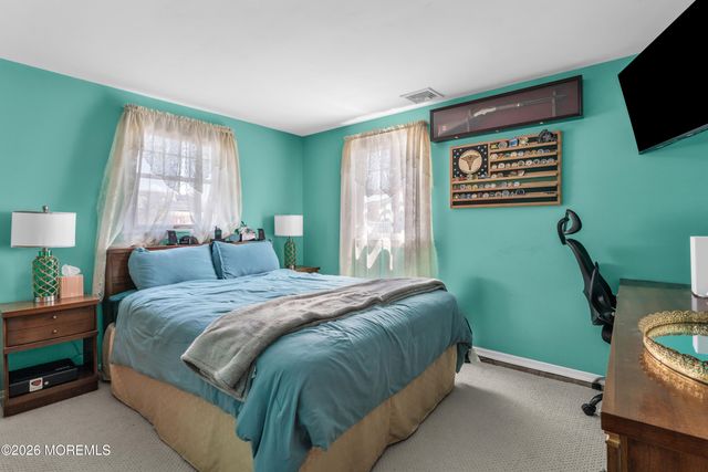 318 Silver Bay Road, Toms River, NJ 08753