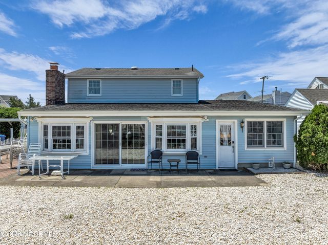 318 Silver Bay Road, Toms River, NJ 08753