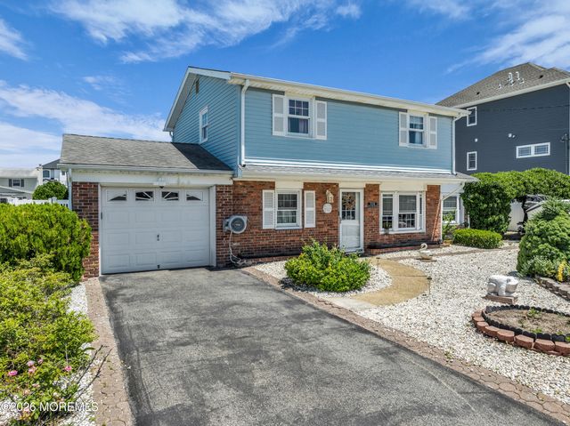 318 Silver Bay Road, Toms River, NJ 08753