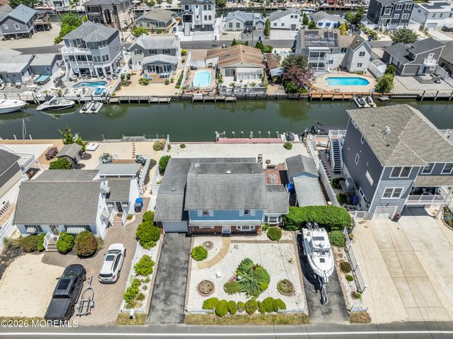 318 Silver Bay Road, Toms River, NJ 08753