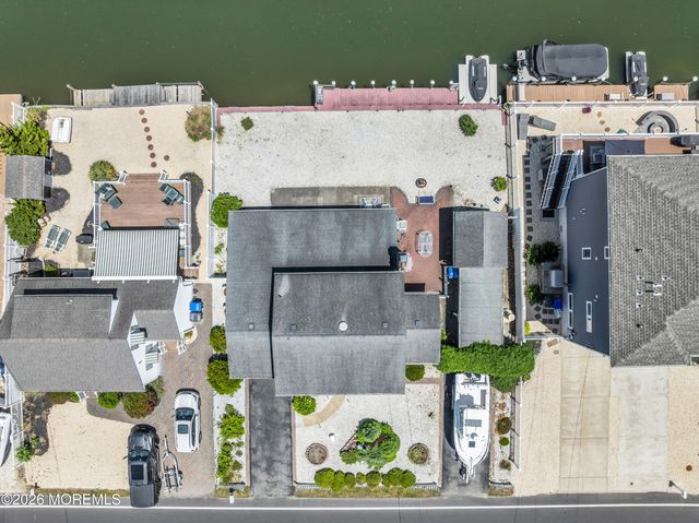 318 Silver Bay Road, Toms River, NJ 08753