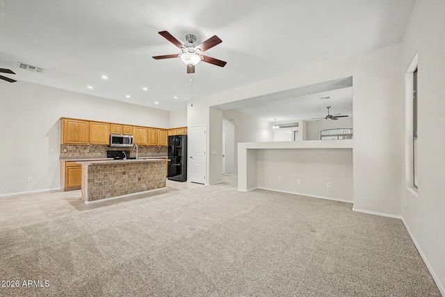 25647 N SINGBUSH Loop, Phoenix, AZ 85083