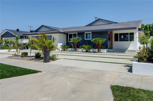2543 E Locust, Orange, CA 92867