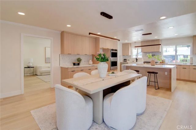 2543 E Locust, Orange, CA 92867