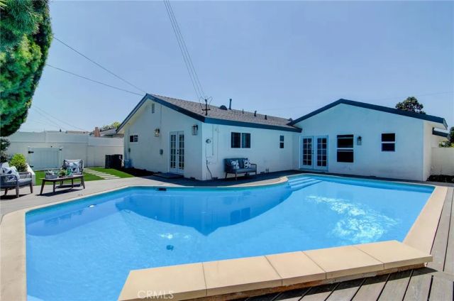 2543 E Locust, Orange, CA 92867