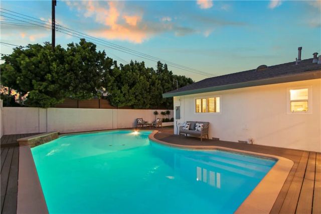 2543 E Locust, Orange, CA 92867