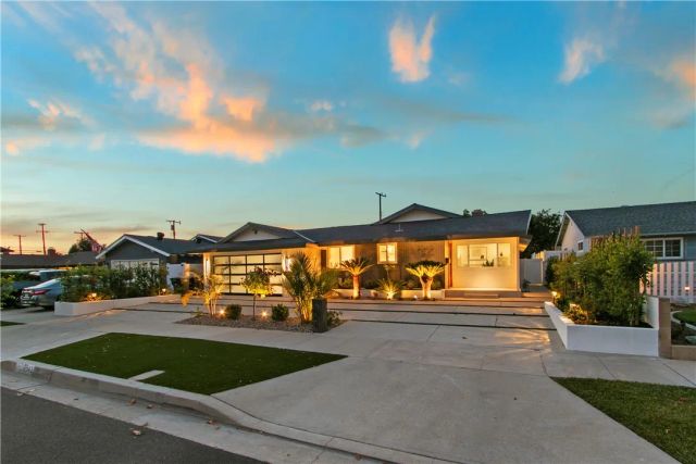 2543 E Locust, Orange, CA 92867