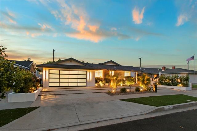 2543 E Locust, Orange, CA 92867