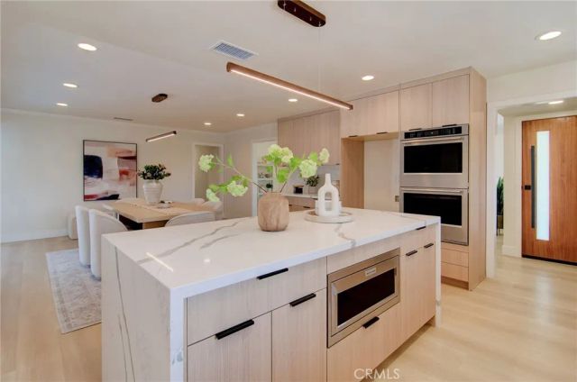 2543 E Locust, Orange, CA 92867