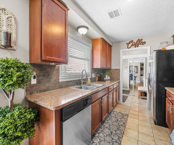 43440 Cottisford Street, Novi City, MI 48167