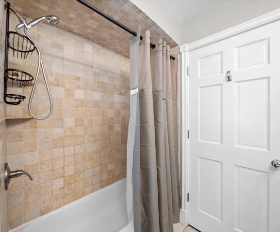 43440 Cottisford Street, Novi City, MI 48167