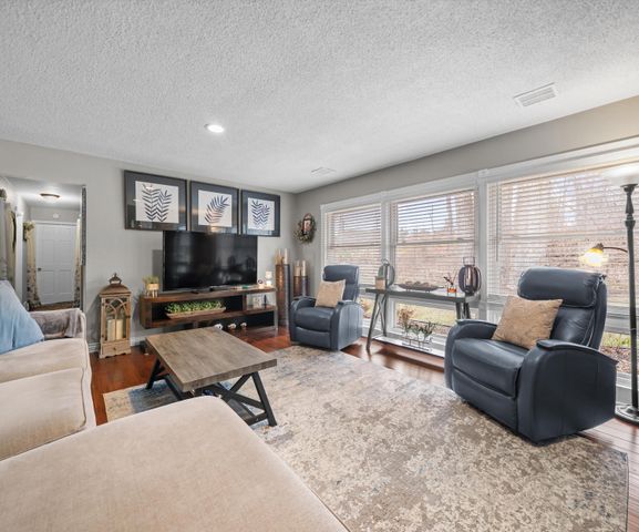 43440 Cottisford Street, Novi City, MI 48167