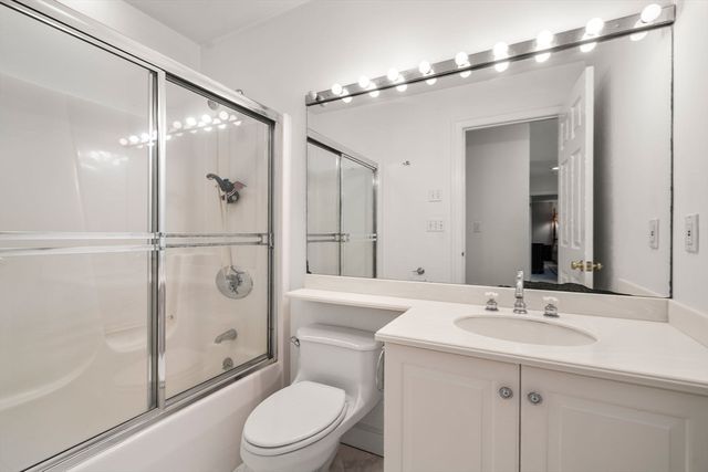 38 Upwey Rd, Wellesley, MA 02481