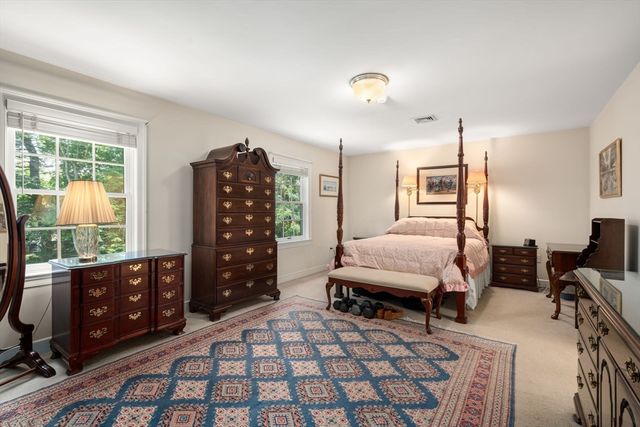 38 Upwey Rd, Wellesley, MA 02481