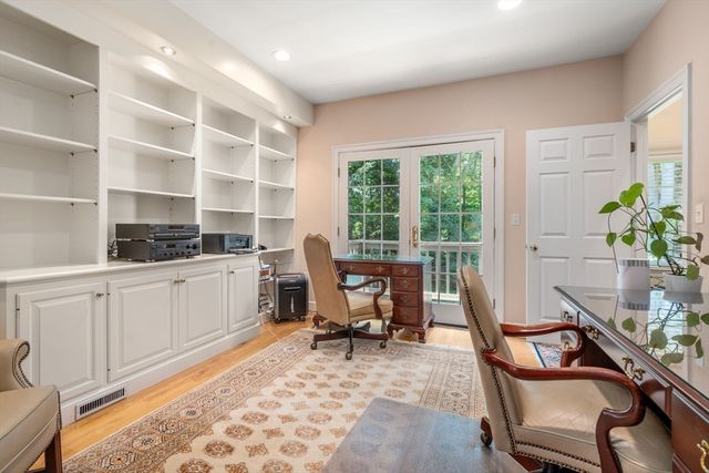 38 Upwey Rd, Wellesley, MA 02481