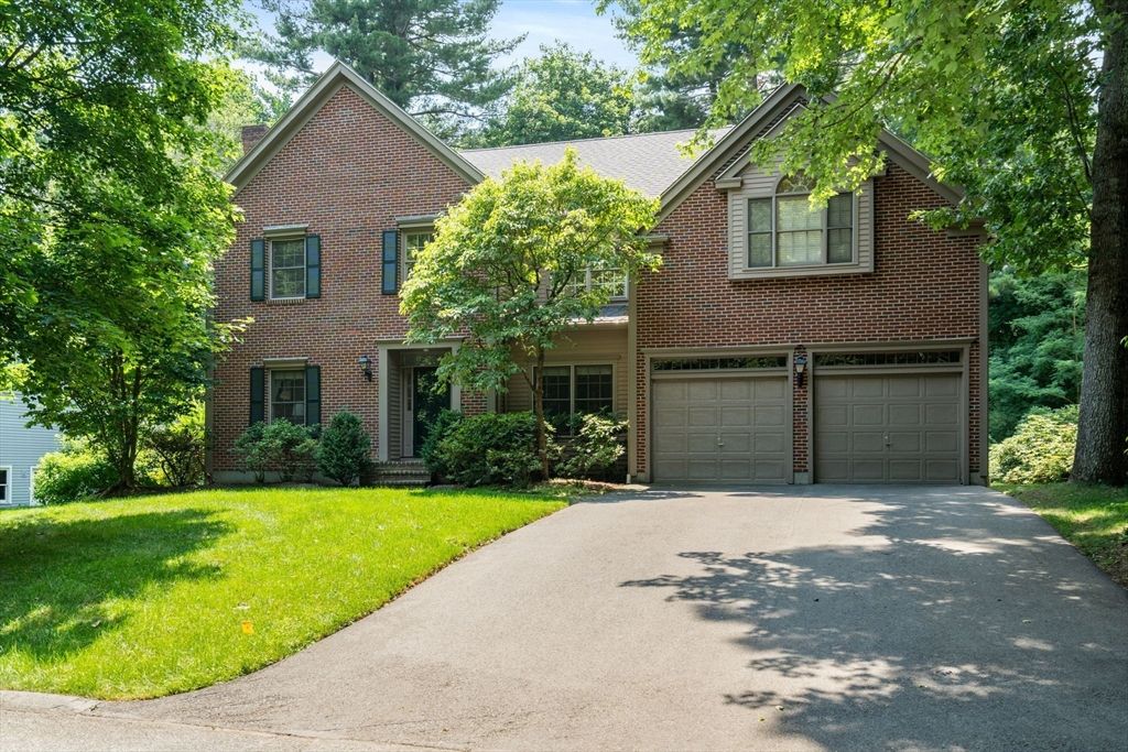 38 Upwey Rd, Wellesley, MA 02481