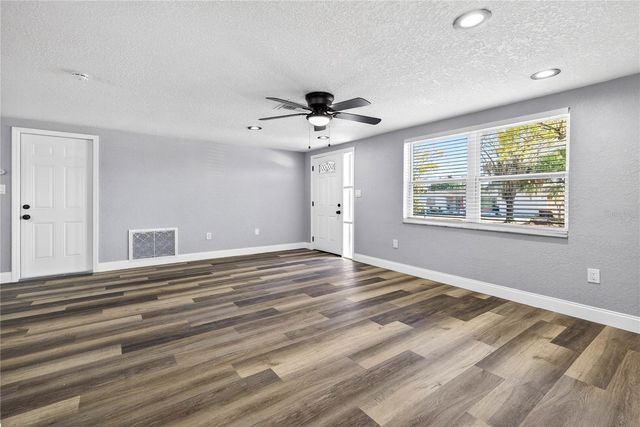 5647 ELKHORN BOULEVARD, Holiday, FL 34690