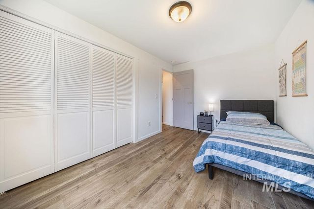 405 N 2nd St, Eagle, ID 83616