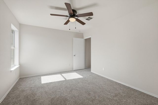 121 Kings Way Drive, Rhome, TX 76078