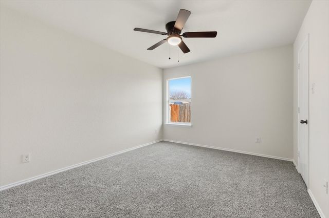 121 Kings Way Drive, Rhome, TX 76078