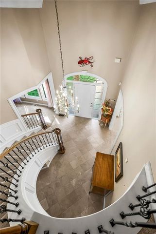 6905 N Charleston Drive, Kansas City, MO 64119