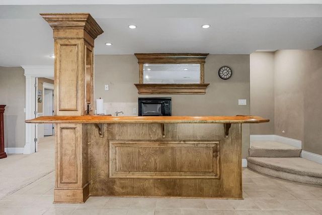 6905 N Charleston Drive, Kansas City, MO 64119