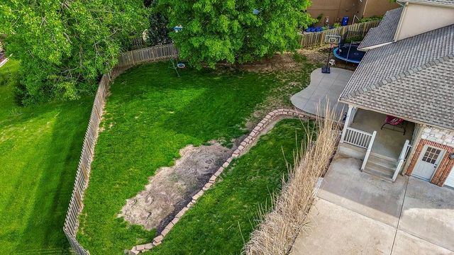 6905 N Charleston Drive, Kansas City, MO 64119