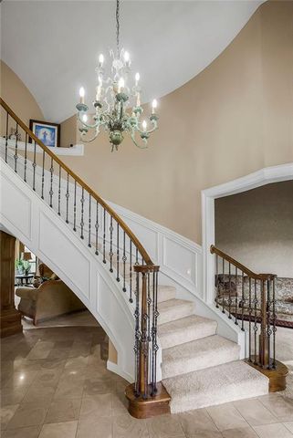 6905 N Charleston Drive, Kansas City, MO 64119