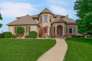6905 N Charleston Drive, Kansas City, MO 64119