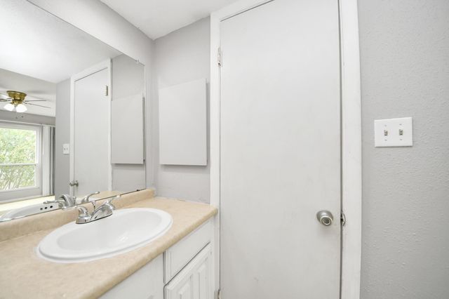 16120 Stuebner Airline Road 505, Spring, TX 77379