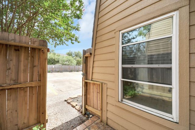 16120 Stuebner Airline Road 505, Spring, TX 77379