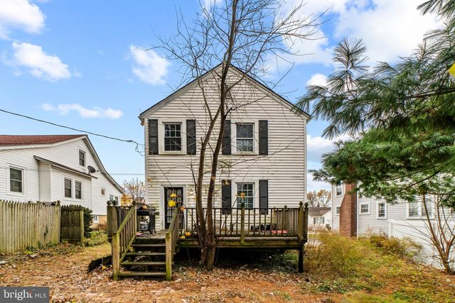 2714 LOUISE AVE, Baltimore, MD 21214