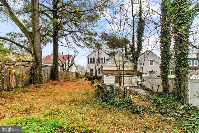 2714 LOUISE AVE, Baltimore, MD 21214