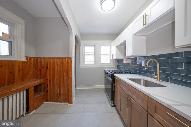 91 LAMPORT RD, Upper Darby, PA 19082