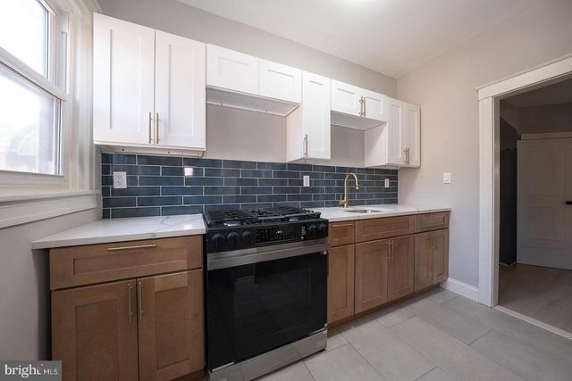 91 LAMPORT RD, Upper Darby, PA 19082