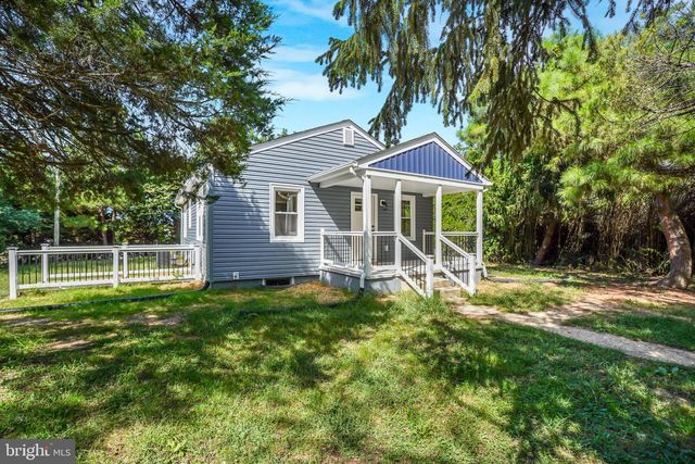 8545 SAINT ANTHONYS RD, King George, VA 22485