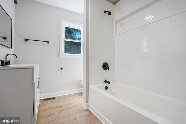 8545 SAINT ANTHONYS RD, King George, VA 22485