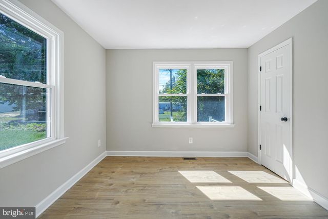 8545 SAINT ANTHONYS RD, King George, VA 22485