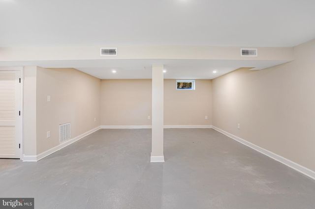 8545 SAINT ANTHONYS RD, King George, VA 22485
