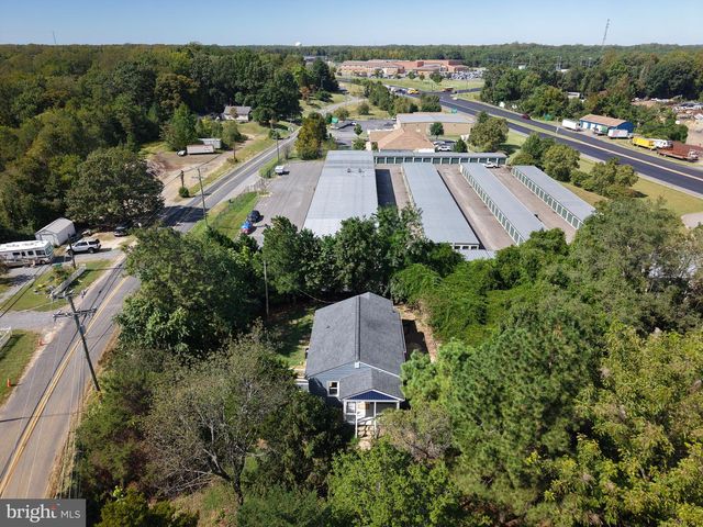 8545 SAINT ANTHONYS RD, King George, VA 22485