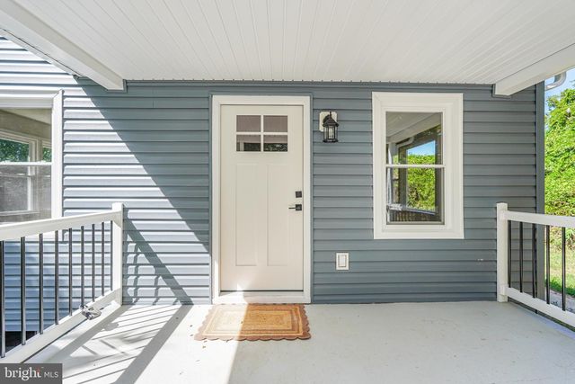 8545 SAINT ANTHONYS RD, King George, VA 22485