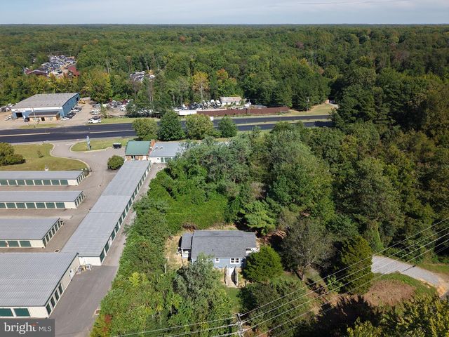 8545 SAINT ANTHONYS RD, King George, VA 22485