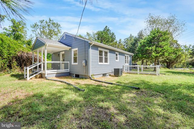 8545 SAINT ANTHONYS RD, King George, VA 22485